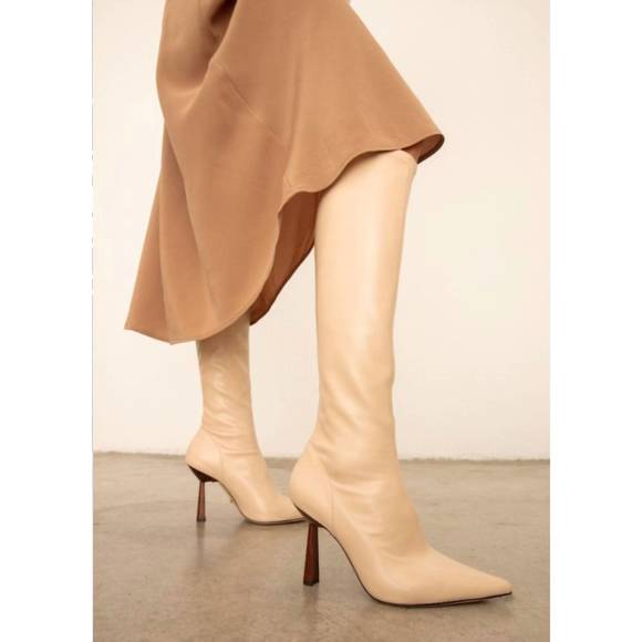 NEW LOLA CRUZ naf tall stretch boot in nude - Picture 3 of 3